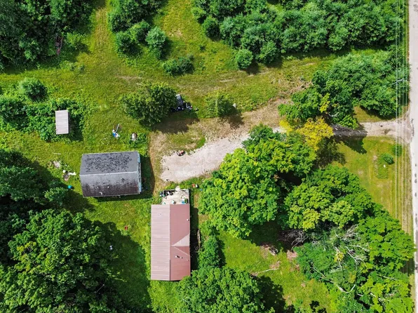 4343 Corriveau Rd, Millersburg, MI 49759