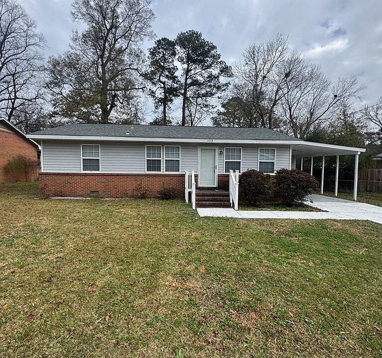 1st image of 123 Arthur Ct