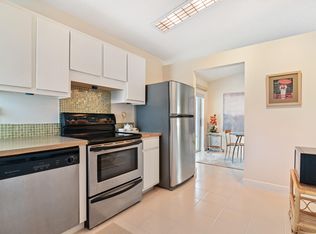 1271 Slash Pine Cir, West Palm Beach, FL 33409