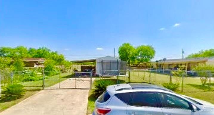 1st image of 2606 Amanda Dr