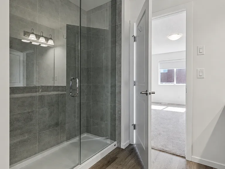25 Yorkstone Row SW #UPPER — Photo 25