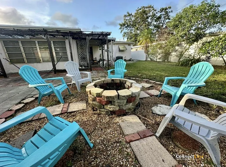 7000 SW 11th St — Photo 5