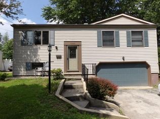1260 Cavalcade Dr, Austintown, OH