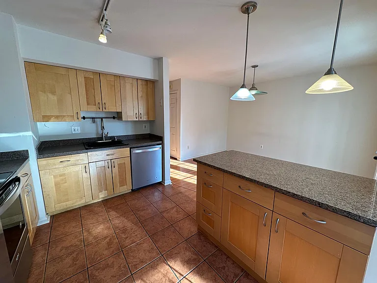 7770 Black Horse Ct — Photo 7