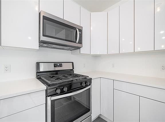 4th image of 8621 River Rd #6D