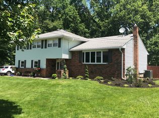 14 Paris Pl, Parsippany, NJ 07054
