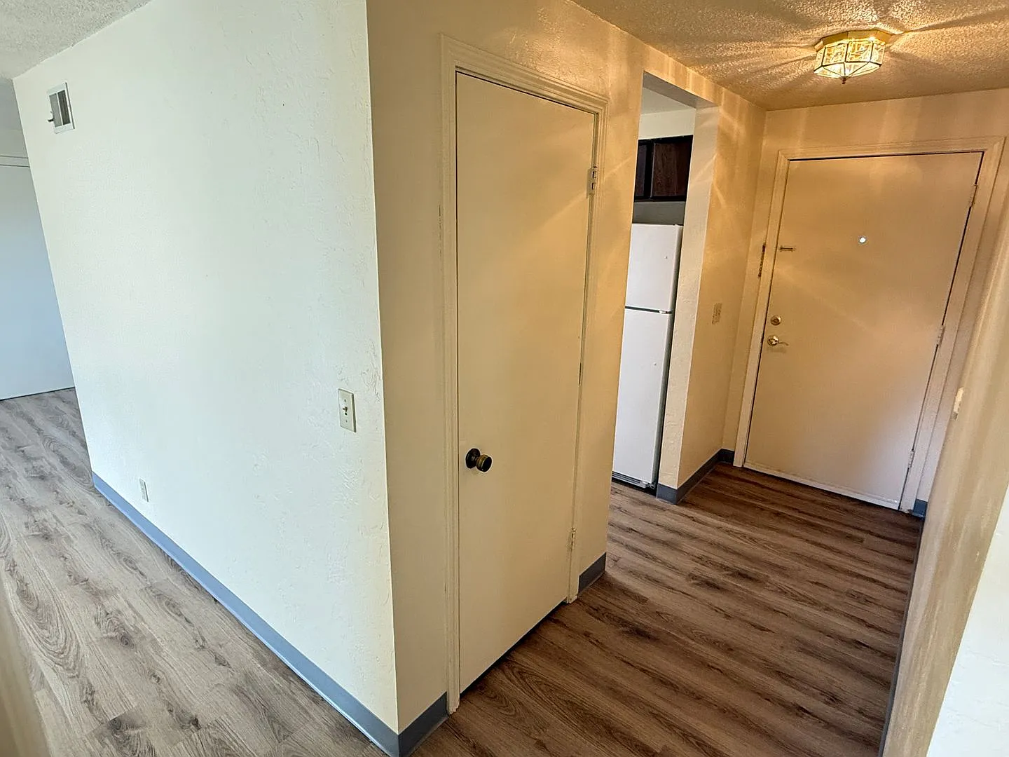 3-bedroom, 1 bath duplex in Cottage Grove! — Photo 4