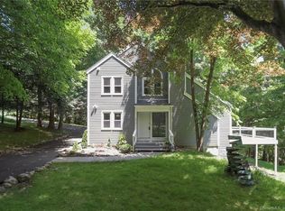 370 Amity Rd, Bethany, CT 06524