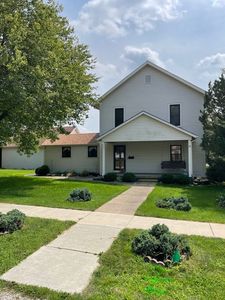 104 W Pine St, Le Roy, IL, 61752