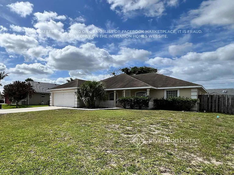 1080 SW McCoy Ave — Photo 3