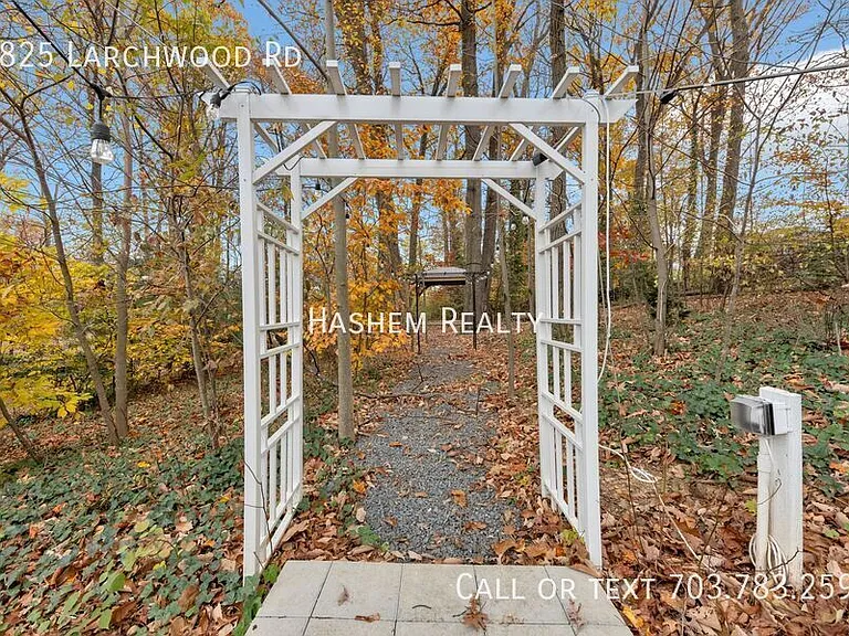 3825 Larchwood Rd — Photo 34