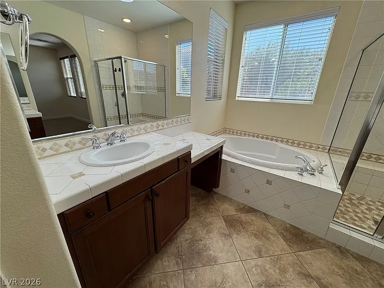 1333 Jamesbury Rd — Photo 35