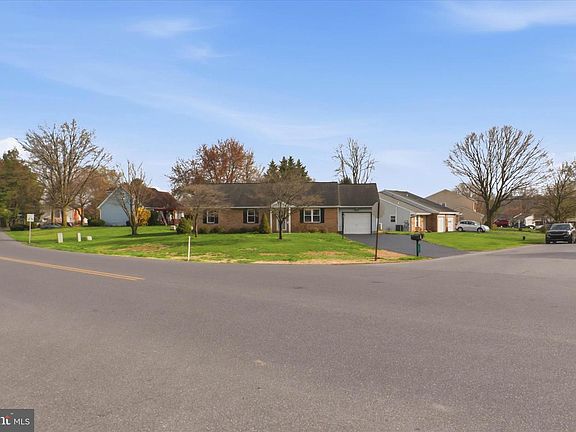 2nd image of 497 Crosswinds Dr