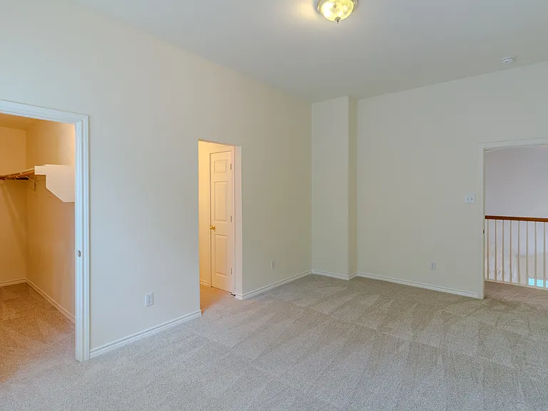 103 Westminister Ave — Photo 23