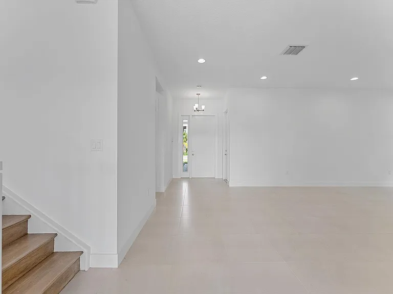 20062 Hirono Ln — Photo 4