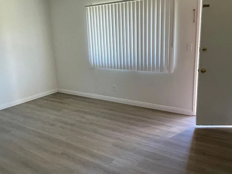 1505 N Stanton Pl — Photo 6