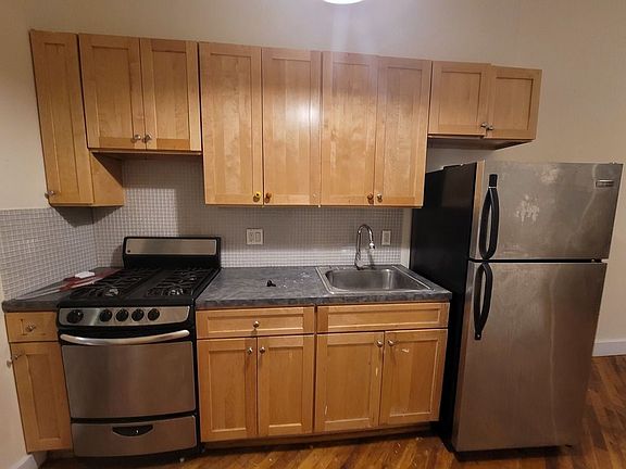 2nd image of 48 Wilson Ave #13R