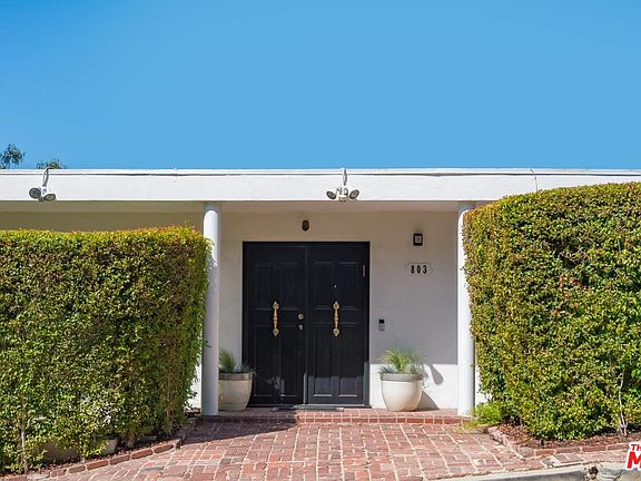 2nd image of 803 Linda Flora Dr