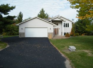 2789 Le Homme Dieu Heights Ct NE, Alexandria, MN 56308
