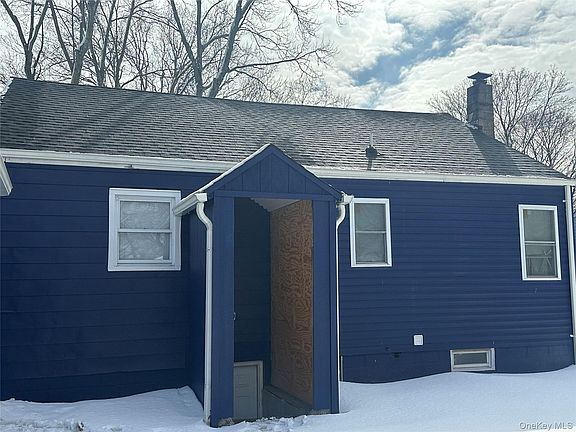 2nd image of 23 Hemlock Street