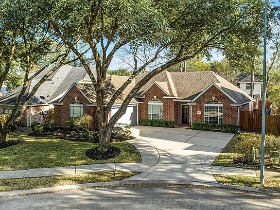 3rd image of 2010 Copperwood Park Ln