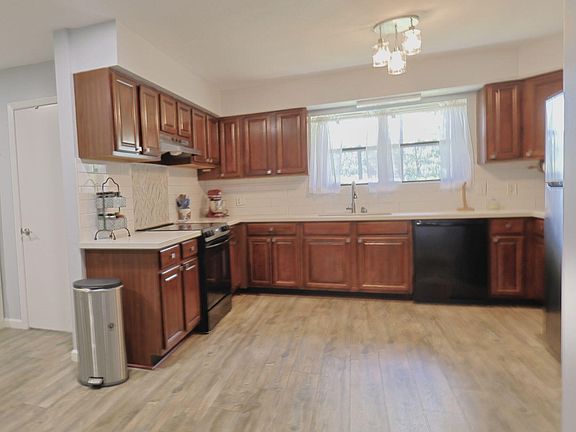 5th image of 14143 Lumpkin Rd