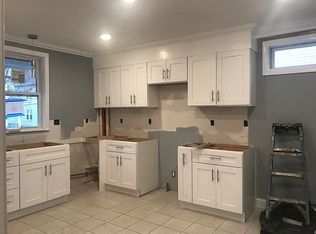 158 Maple St #1, Malden, MA 02148