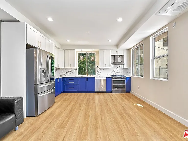 823 Lorraine Blvd — Photo 7