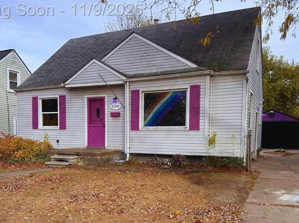 25246 Hayes Rd, Roseville, MI 48066