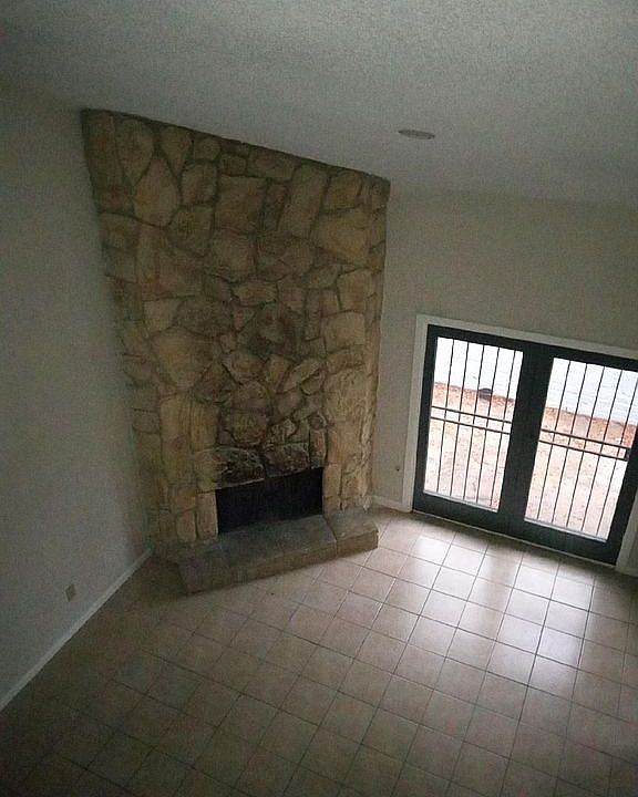 1st image of 5727 Easthampton Dr Unit C