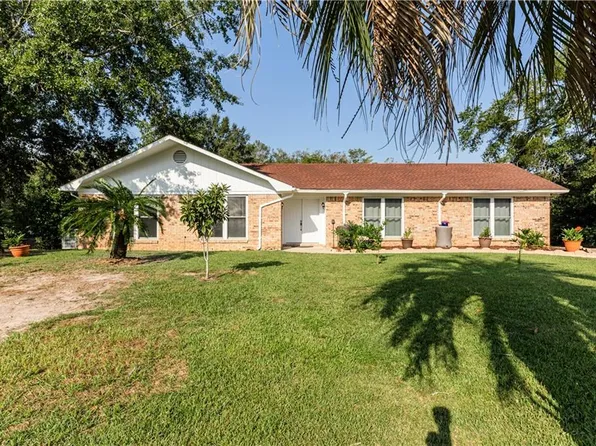 233 Baratara Drive W, Chickasaw, AL 36611