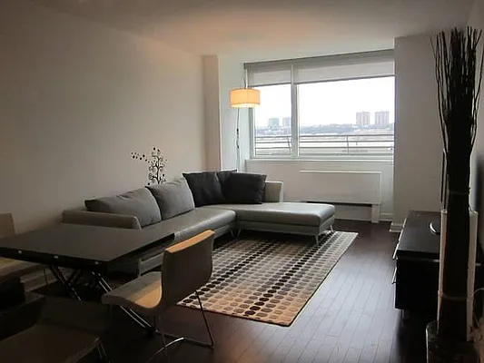 Sold by Level Group | media 1