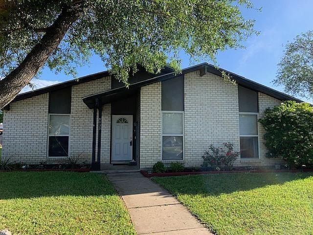 1st image of 5033 Blue Glen Ct