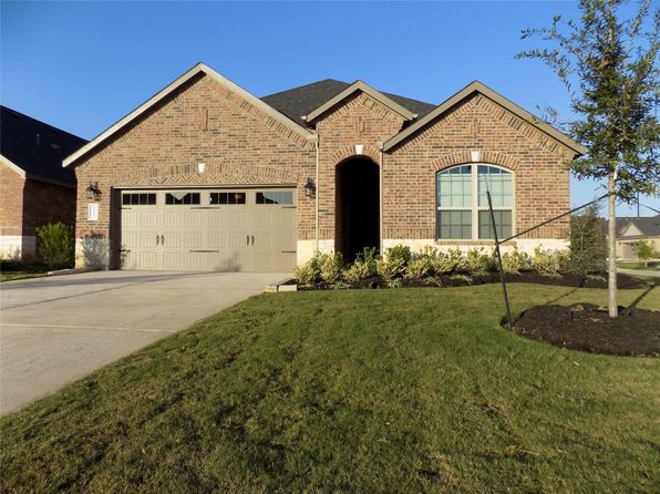 8527 Golden Field Dr
