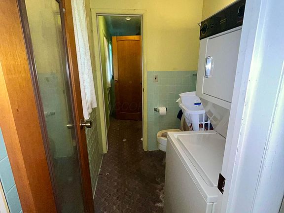 4th image of 1455 Fairview Ave