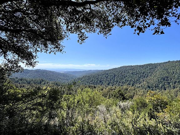 5th image of 2033 Eureka Canyon Rd