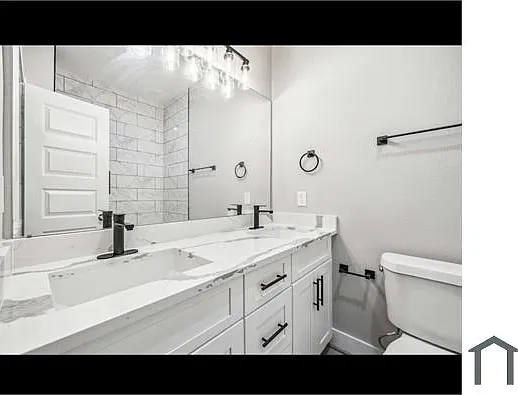 3126 Erica Ln #B — Photo 13