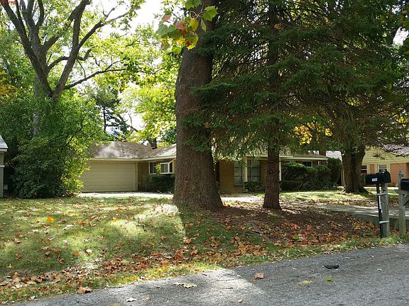 3rd image of 25315 Orchard Grove St