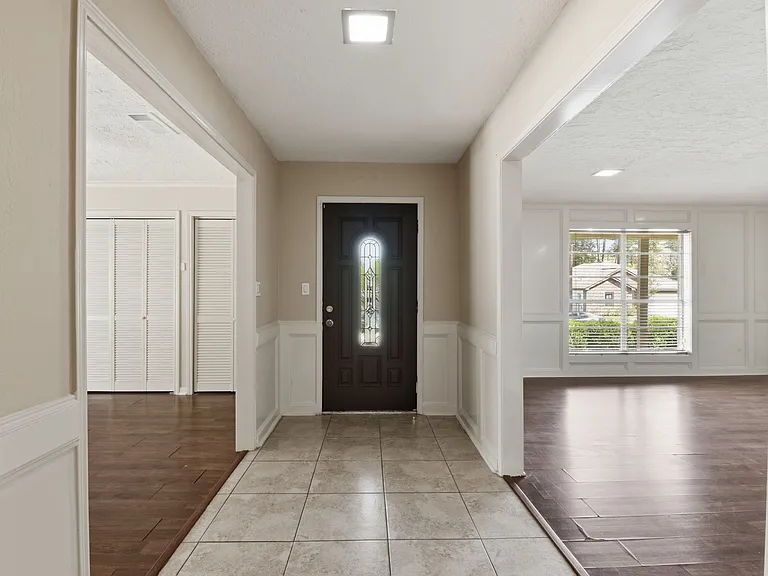 9052 Zapata Way — Photo 10