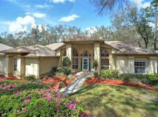 107 Raymond Oaks Ct, Altamonte Springs, FL 32701