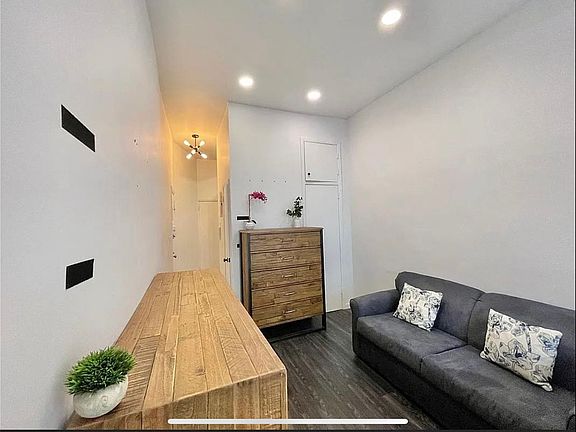 2nd image of 512 E 82nd St APT 1B