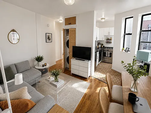 37 A Bedford St #A Photo 1