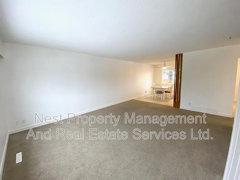 236 Nicholson St S #A — Photo 6