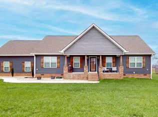 936 Richland Farms Dr, Manchester, TN 37355