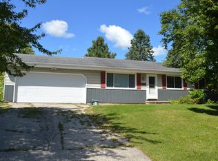 837 10th Ave, New Glarus, WI 53574