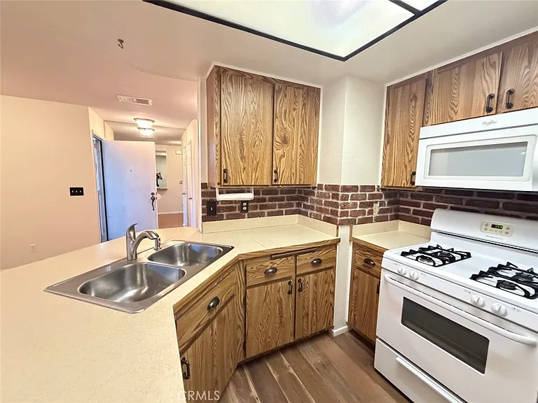 12394 Rock Springs Ct — Photo 28