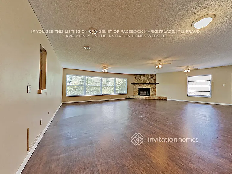 11577 Pine St — Photo 3