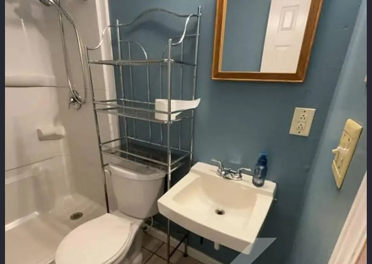 Charming 3BR Duplex in Honea Path — Photo 4