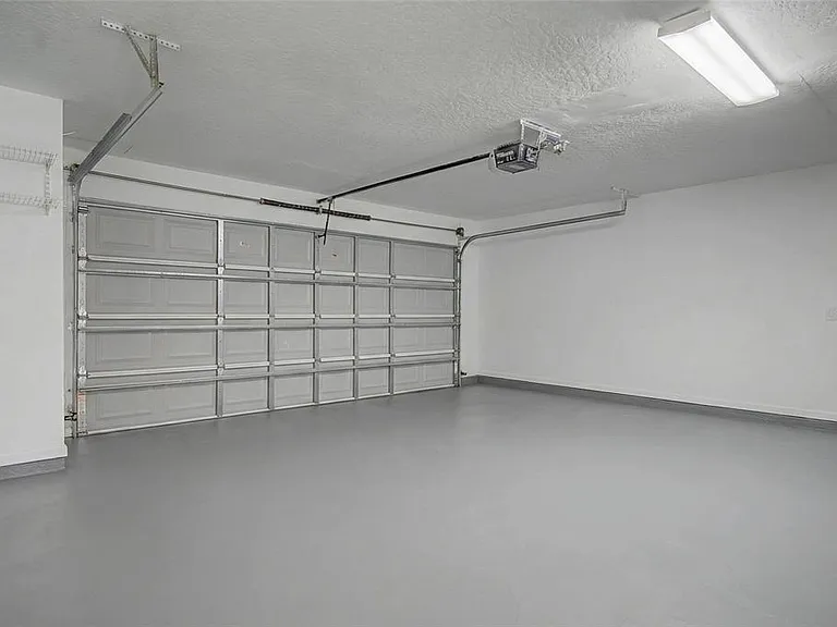 11462 Commercial St — Photo 36