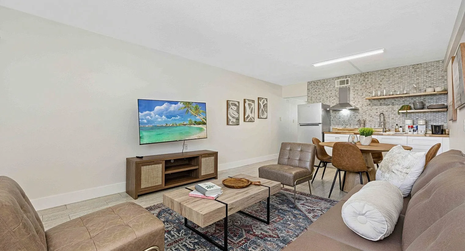 1 bed, 1.0 bath, 10763 sqft, $3,701 — Photo 3